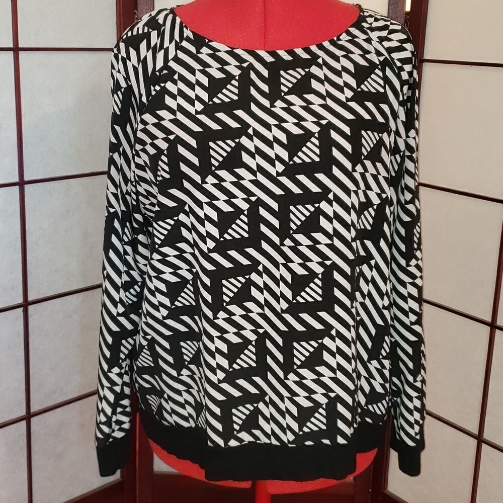 Ellen Tracy Black/White Long Sleeve Blouse